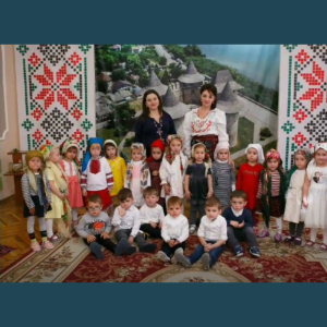 Proiect tematic – „Când ești printre nemurele, Uiți de zilele mai grele.”